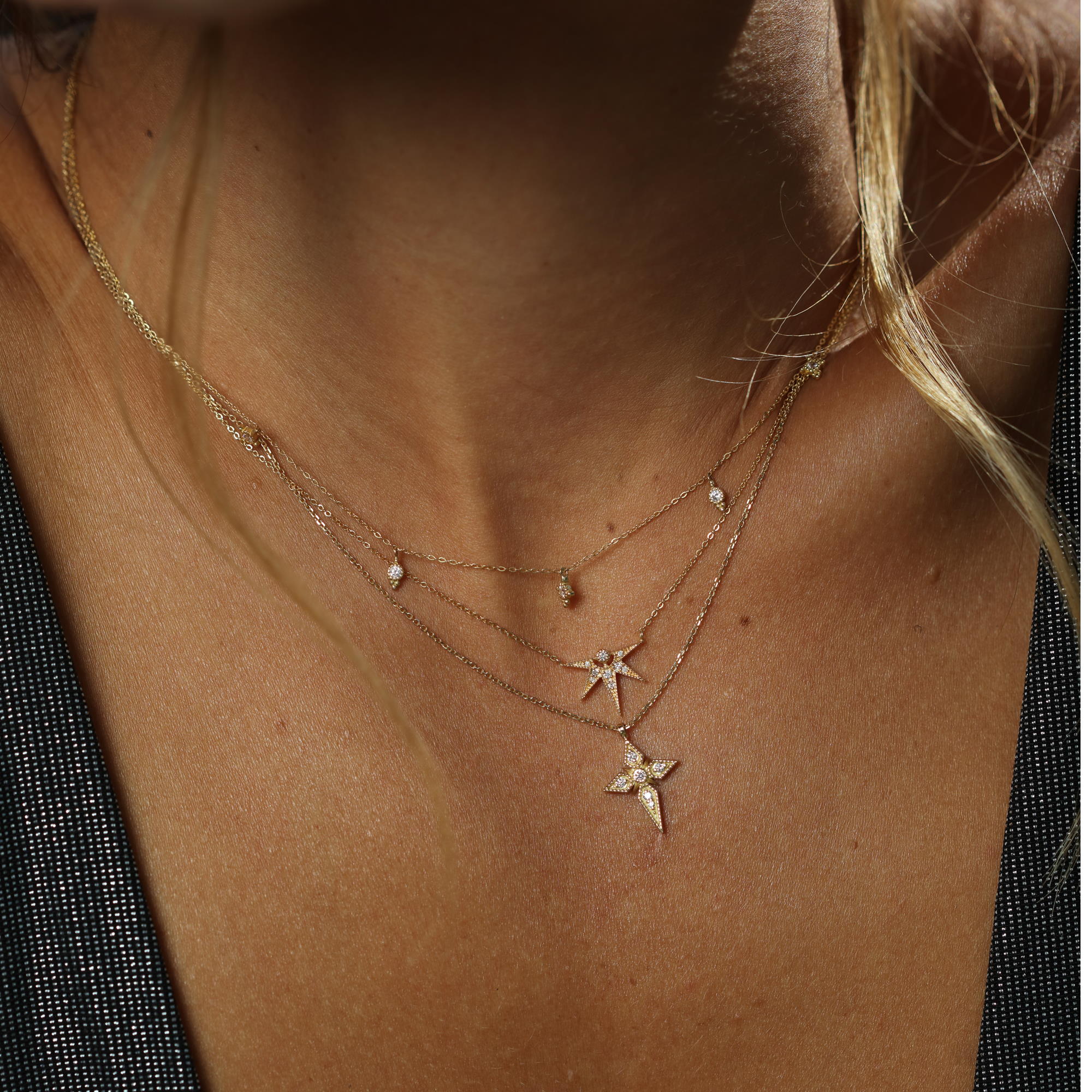 Angèle Brousse Saintes collier croix or 18 carats diamants