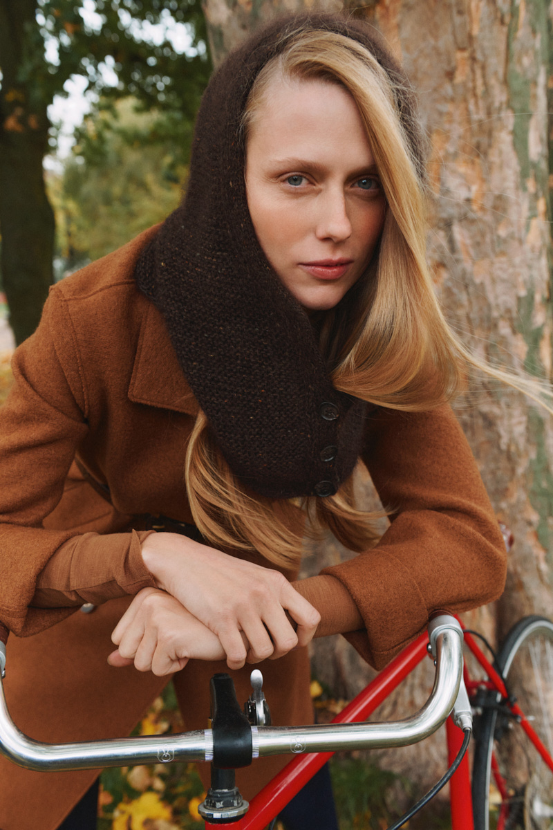 Isager Yarn Kits Andrea Hood kit cagoule laine
