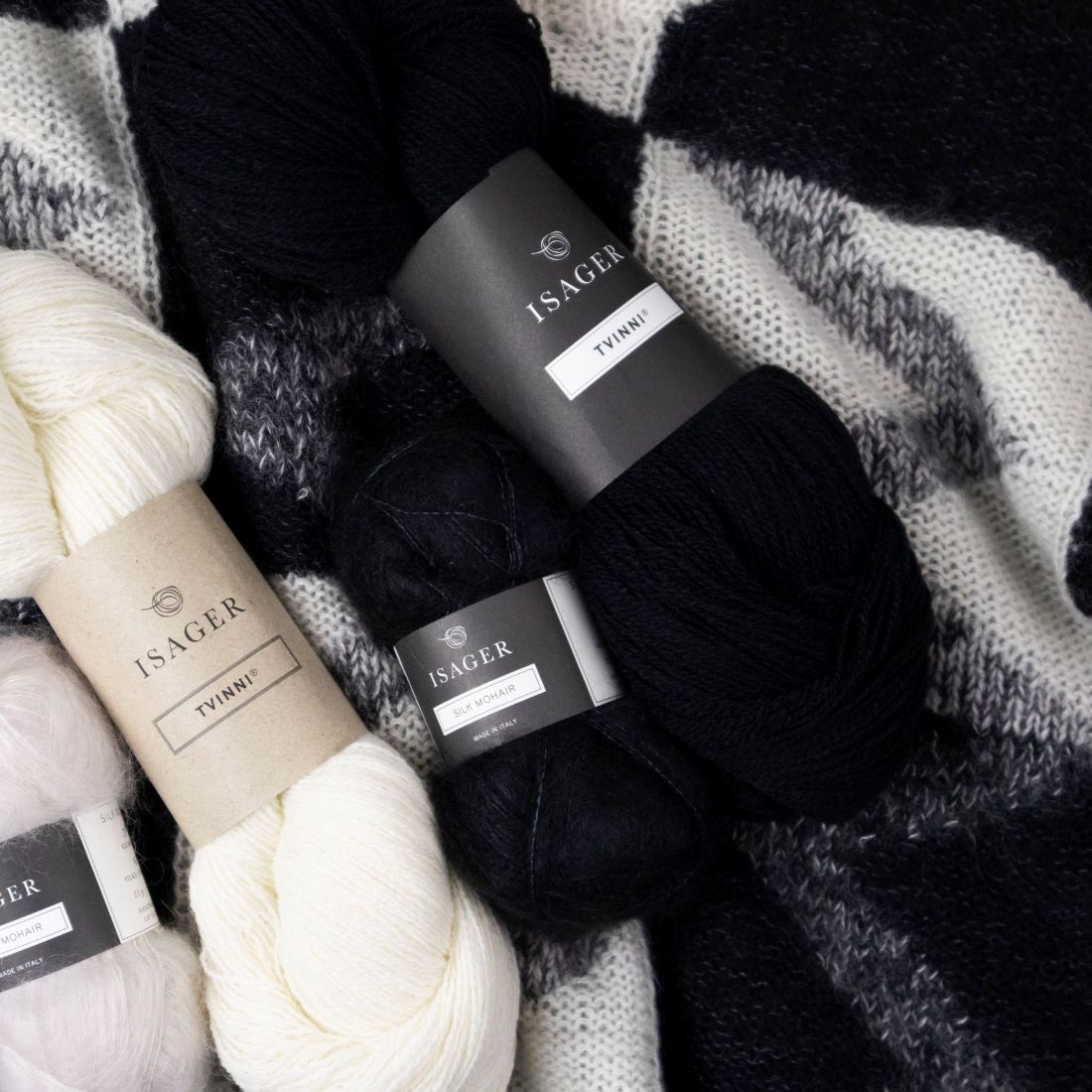 Isager Black & White kit tricot laine