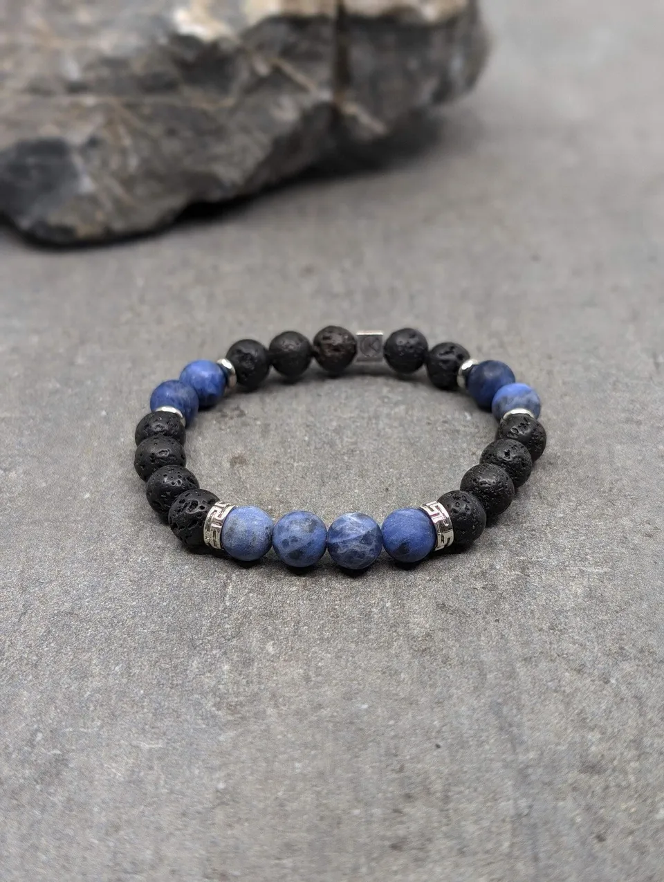 IKOBA Bracelet sodalite dépolie lave 8mm pierres