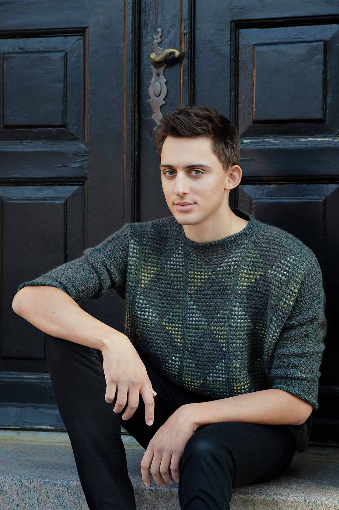 Isager Books Twelve knitted sweaters livre tricot Tversted