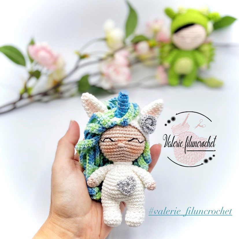 Valerie Fil Un Crochet Georgia la Poupée Licorne patron PDF