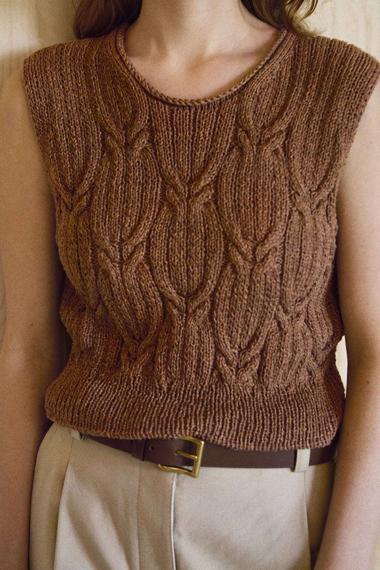 Isager Twist Top kit tricot top torsadé femme