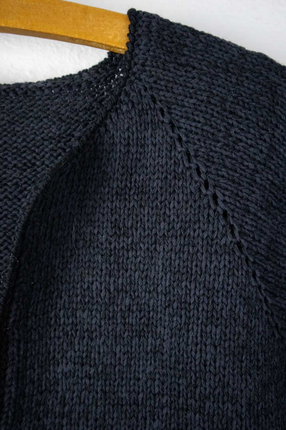 Isager Yarn Kits Bluebell Cardi kit tricot gilet Palet