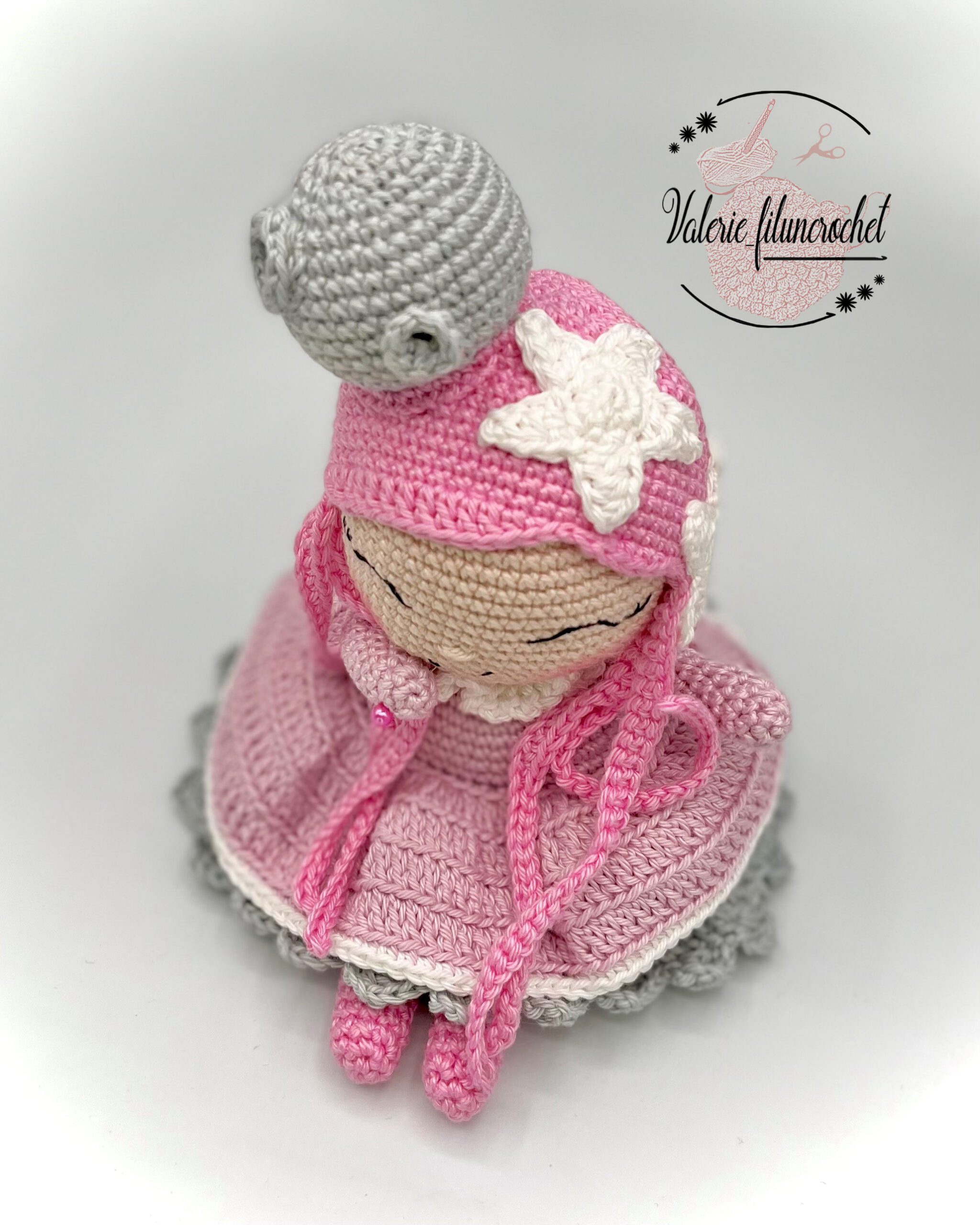 Luna petite fille des étoiles patron crochet amigurumi
