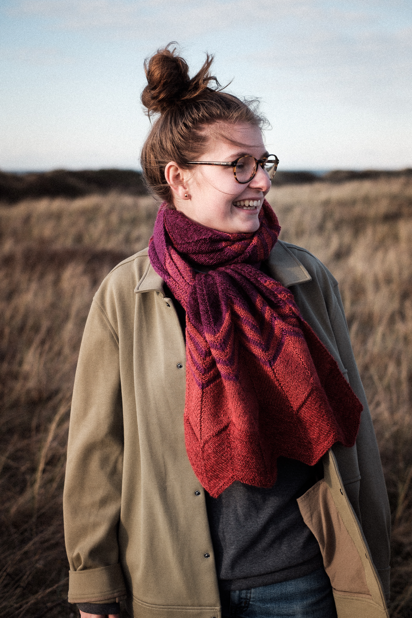 Isager Rød Chili kit tricot pull laine