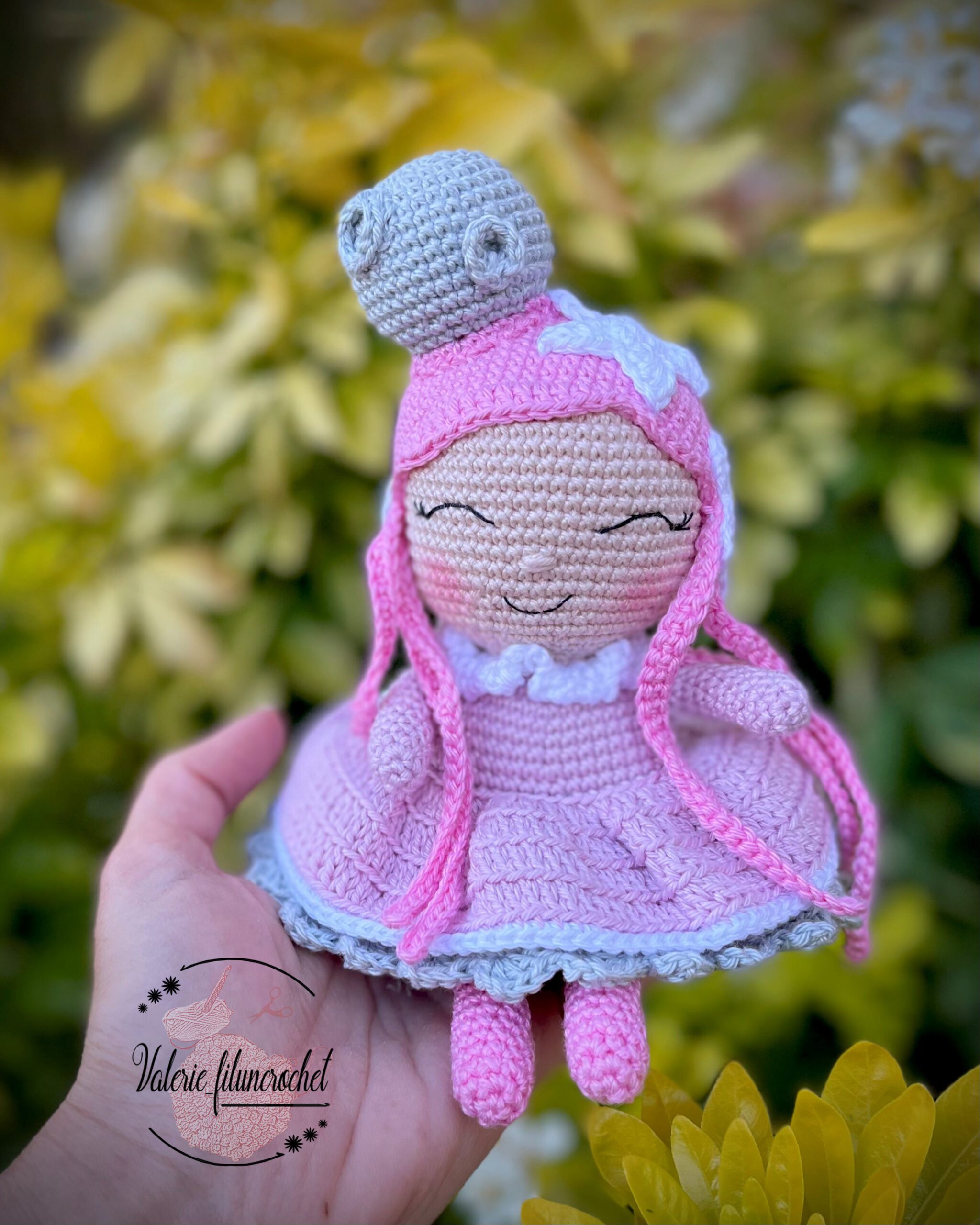 Luna petite fille des étoiles patron crochet amigurumi