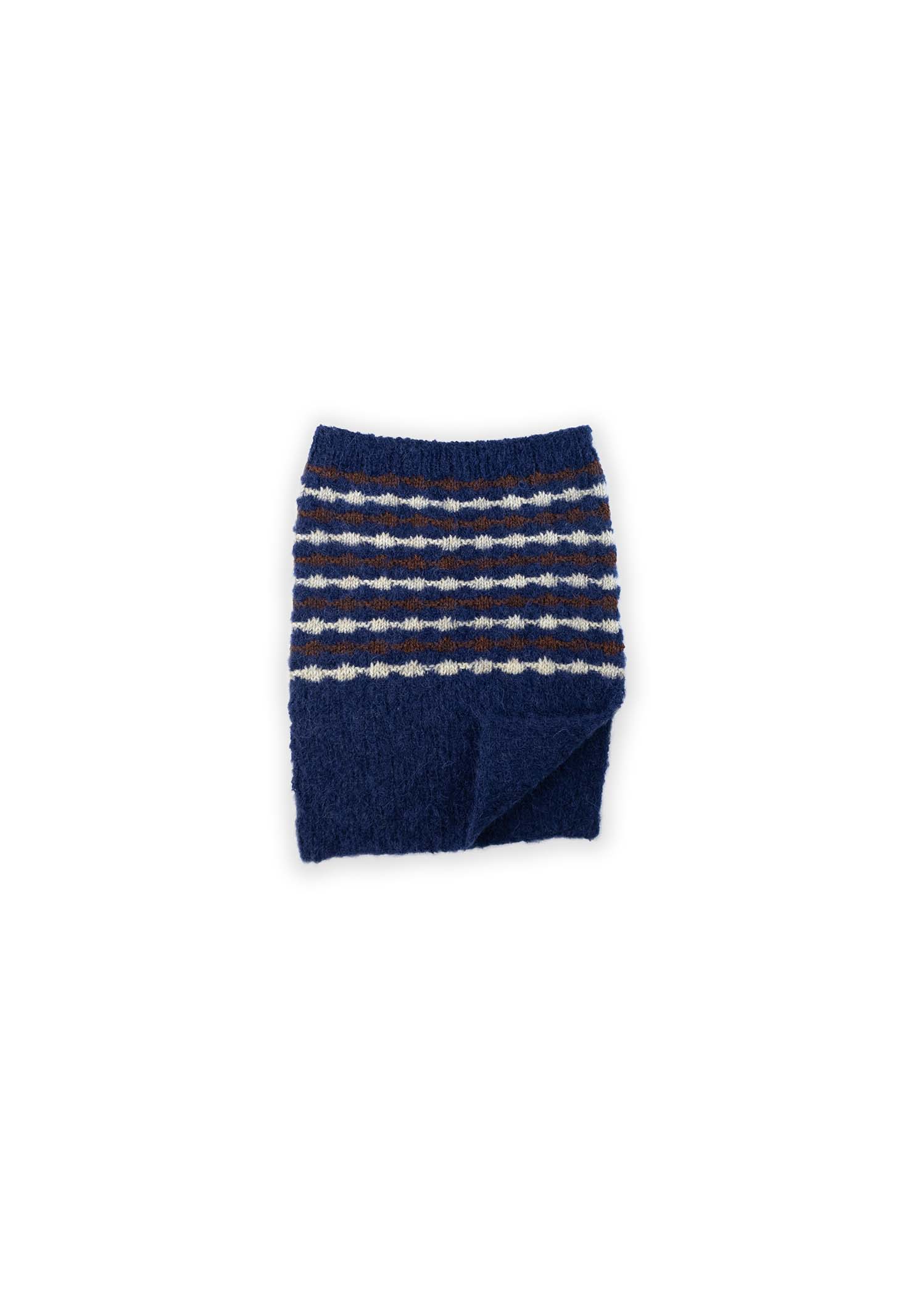 Isager Gunta cowl kit tricot snood laine