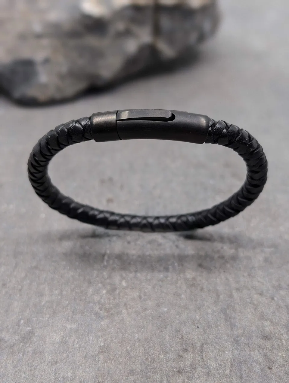 IKOBA Bracelets bracelet cuir rond noir fermoir mat