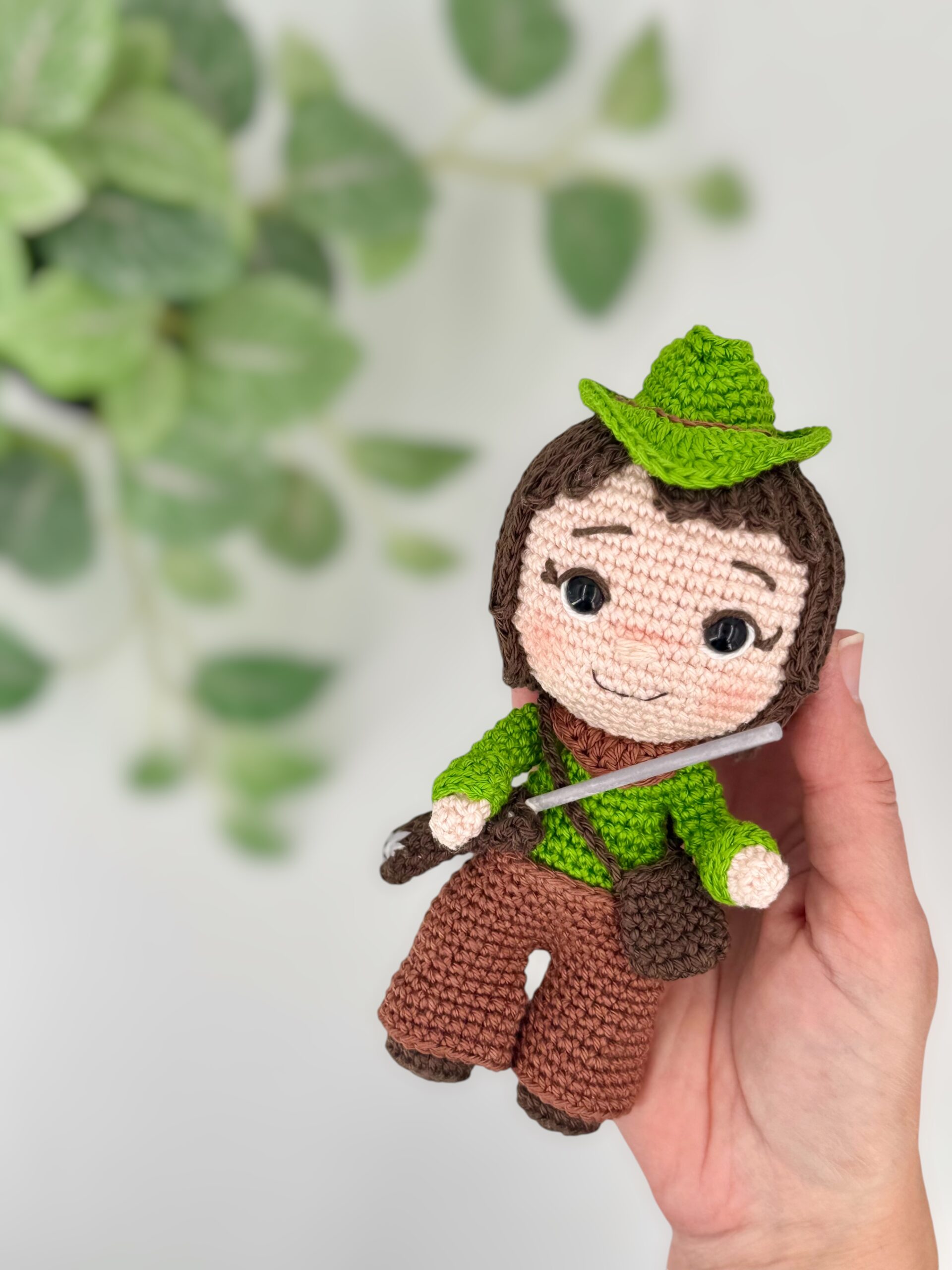 Valerie Kit Chaperon Rouge chasseur et mère-grand peluche