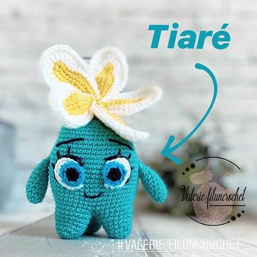 Valerie Fil Un Crochet Les Tutoriels Lumini Tiare patron crochet PDF fleur