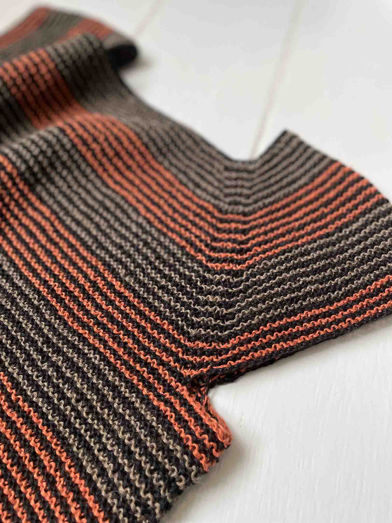 Isager Kontrast kit tricot pull contraste