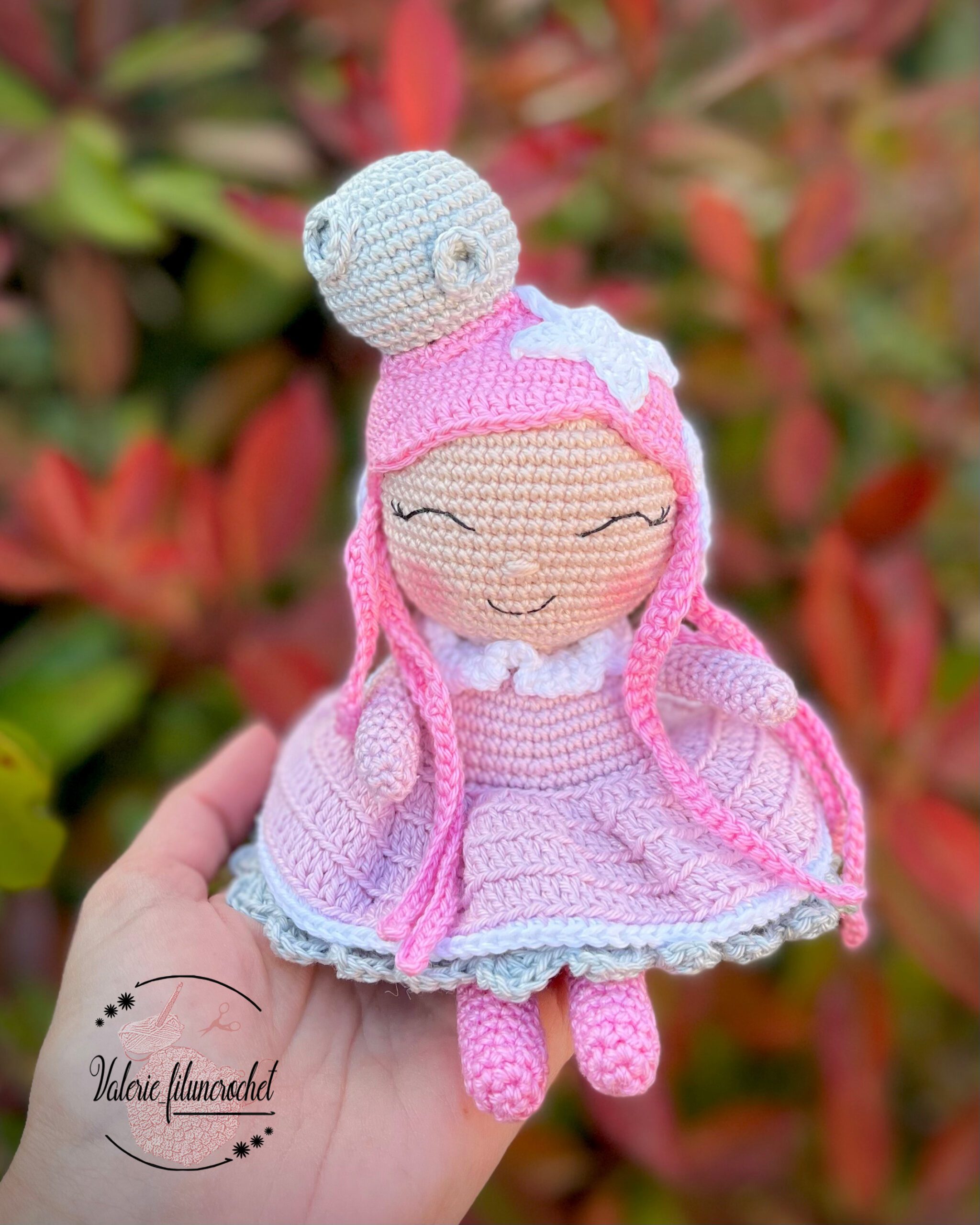 Luna petite fille des étoiles patron crochet amigurumi