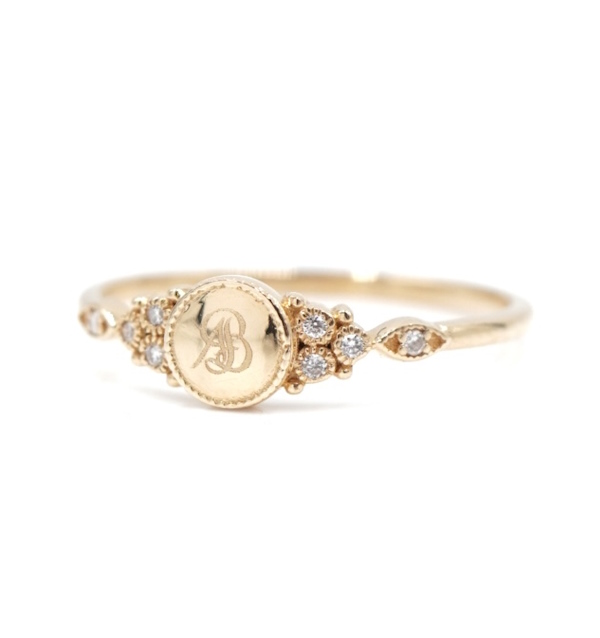 Angèle Brousse Susie Gold bague or 18 carats diamant gravable