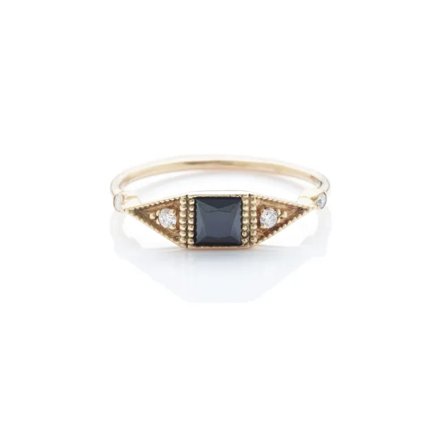 Angèle Brousse Saintes Square bague or jaune 18 carats onyx