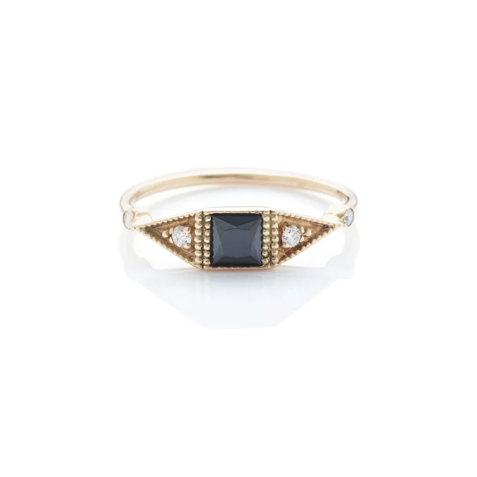 Angèle Brousse Saintes Square bague or jaune 18 carats onyx