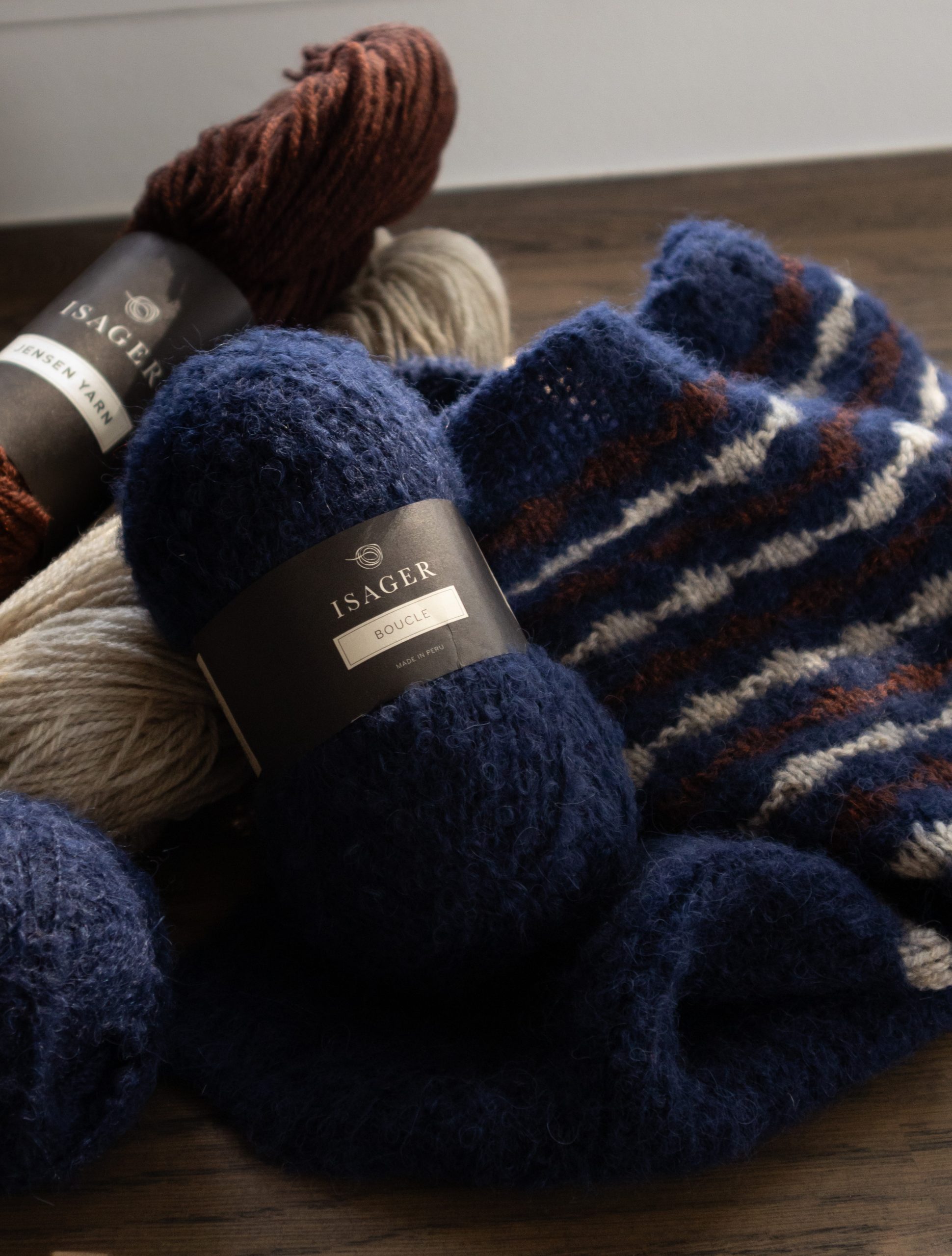 Isager Gunta cowl kit tricot snood col