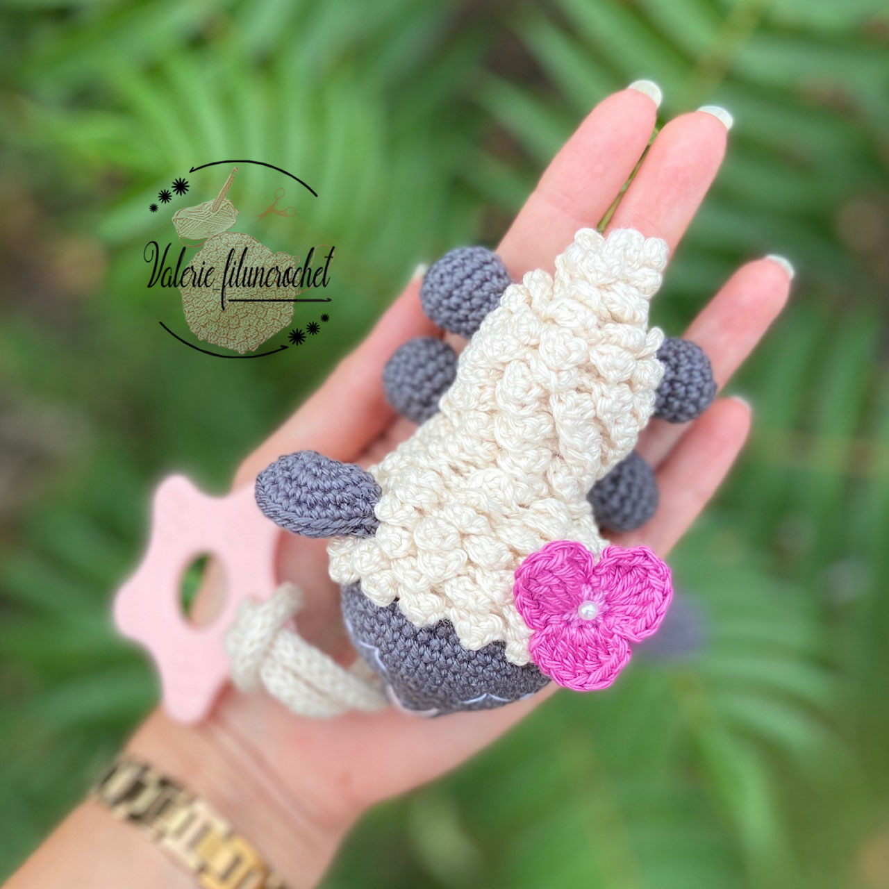 Valerie Sheep le mouton patron crochet amigurumi PDF