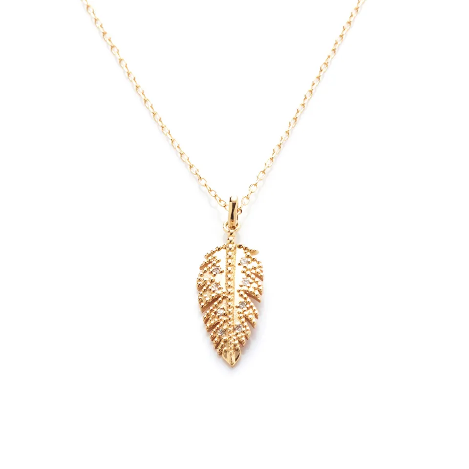 Angèle Brousse Suki collier plume or jaune 18 carats 54 cm