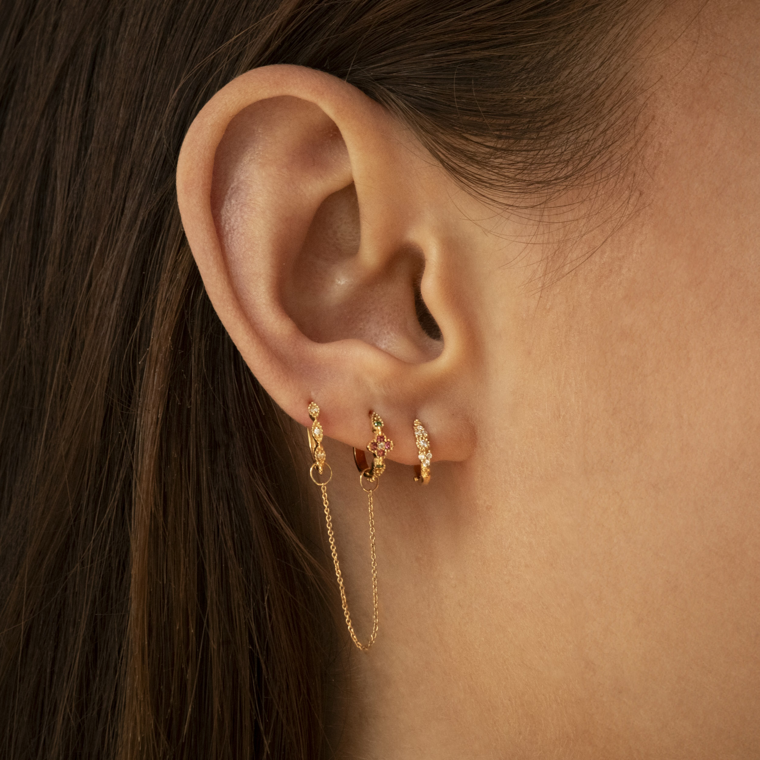 Angèle Brousse Eternity chaîne boucle d'oreille or jaune 5 cm
