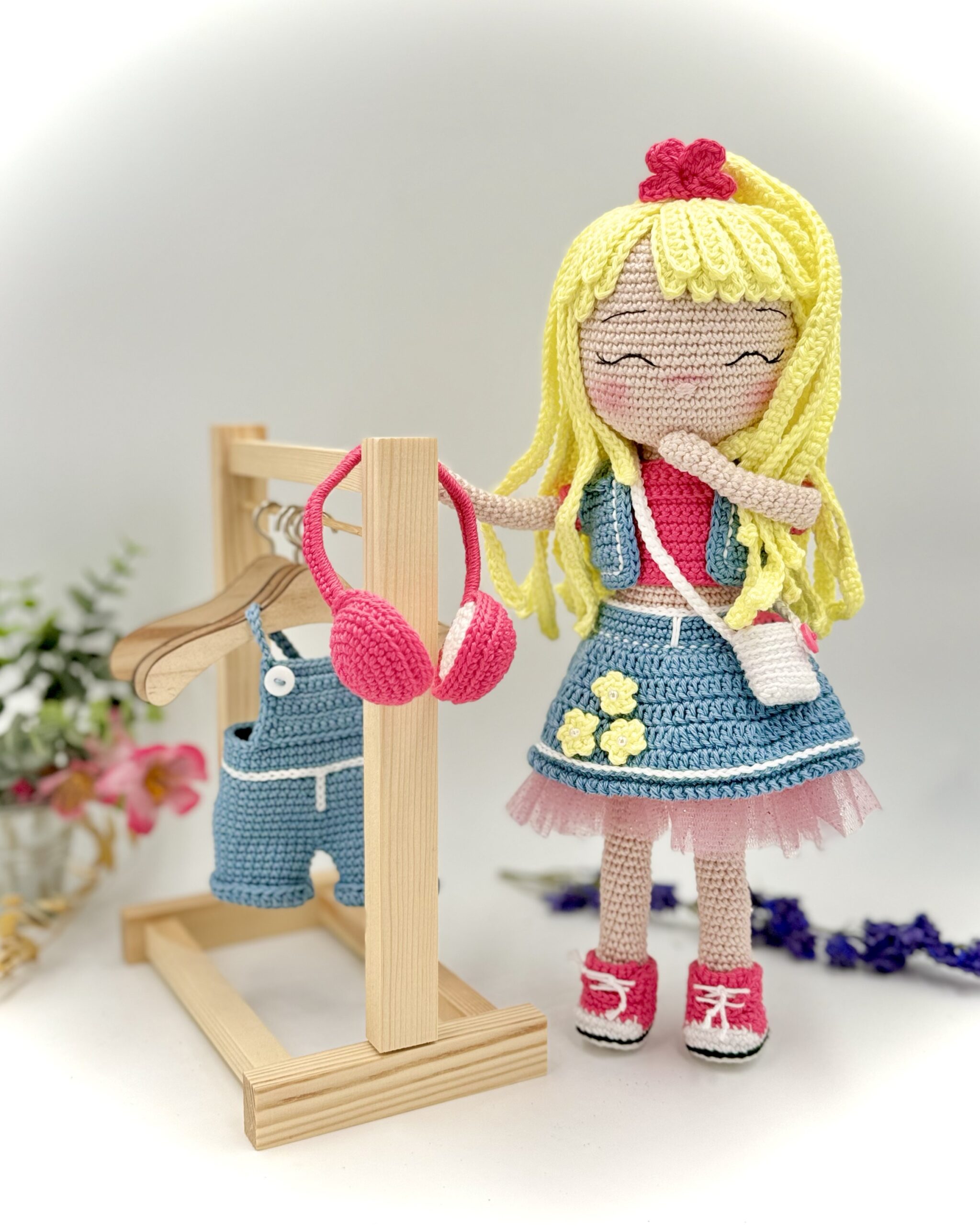 Valérie Fil Valentina livret crochet poupée Valérias