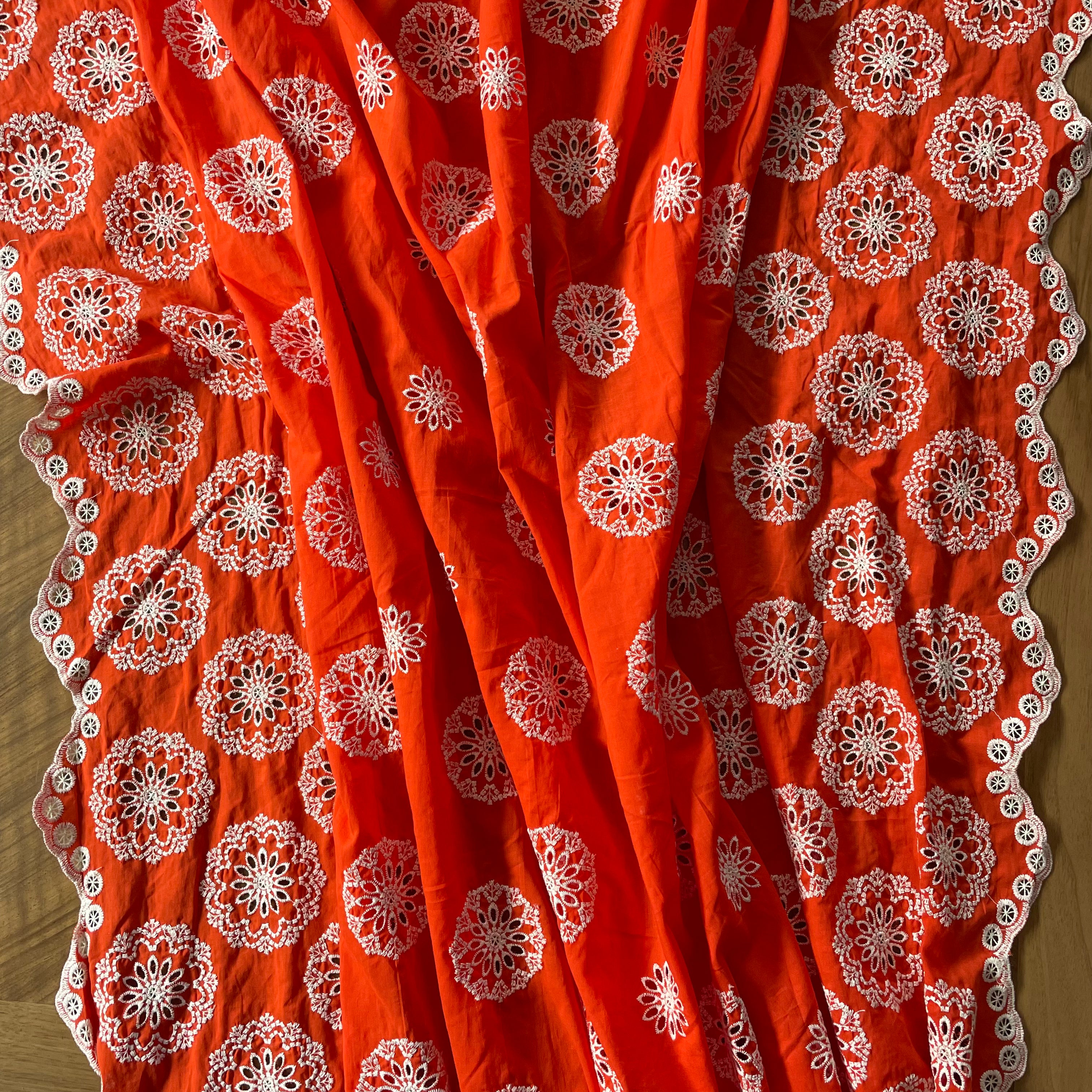 Laeti & Léa coton brodé coupon orange blanc cassé léger