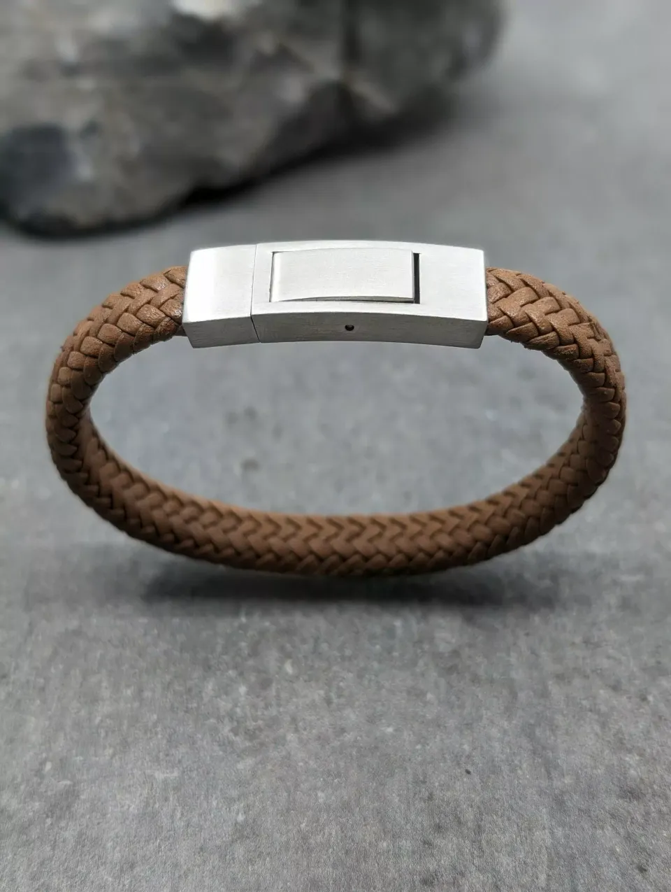 IKOBA Bracelets Cuir Plat Marron Fermoir Brosse Acier Inoxydable