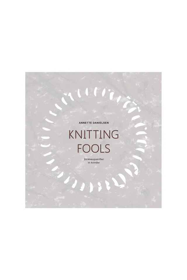 Isager Knitting Fools livre tricot modèles laine