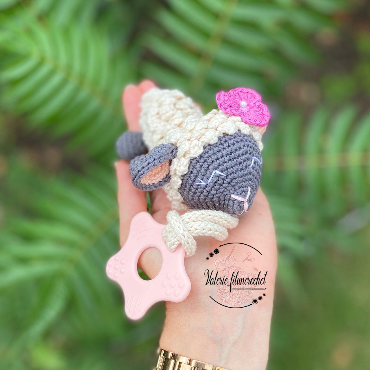 Valerie Sheep le mouton patron crochet amigurumi PDF