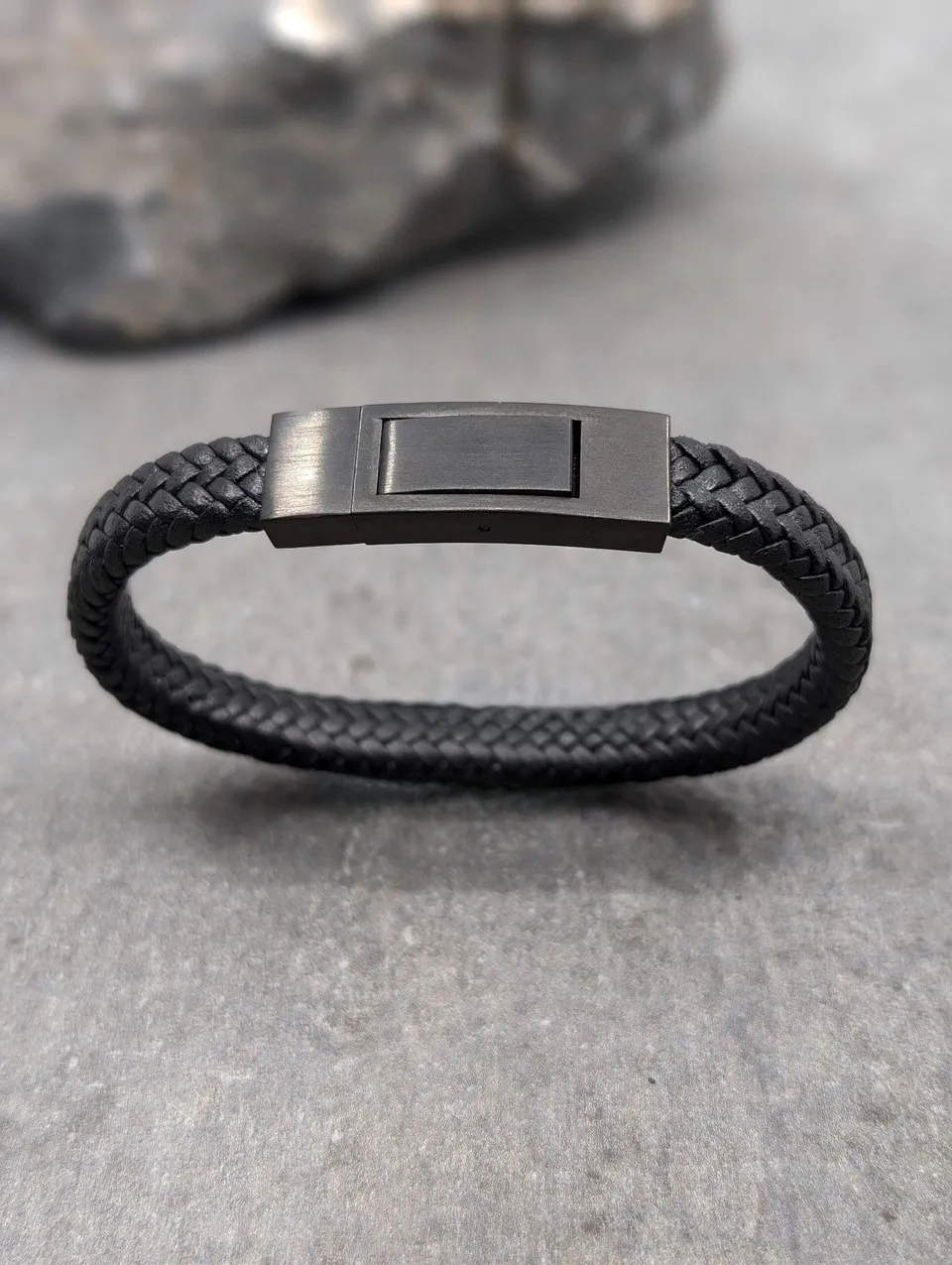 IKOBA Bracelets Cuir Plat Noir Fermoir Noir Mat Acier Inoxydable