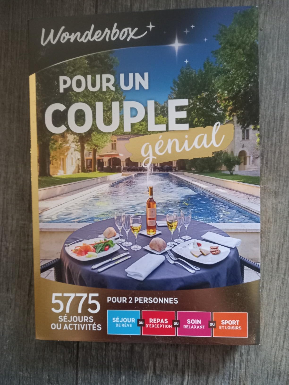Wonderbox Pour Un Couple en Or coffret 2 personnes séjour repas