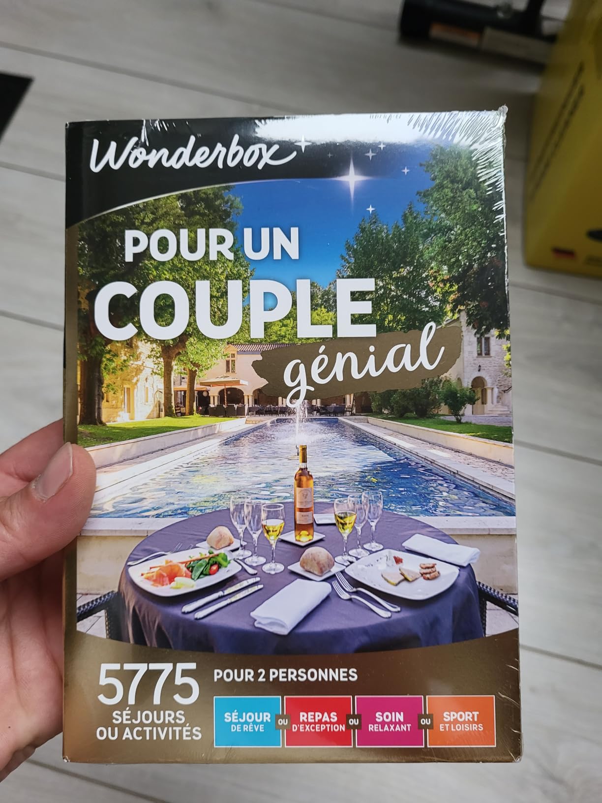 Wonderbox Pour Un Couple en Or coffret 2 personnes séjour repas