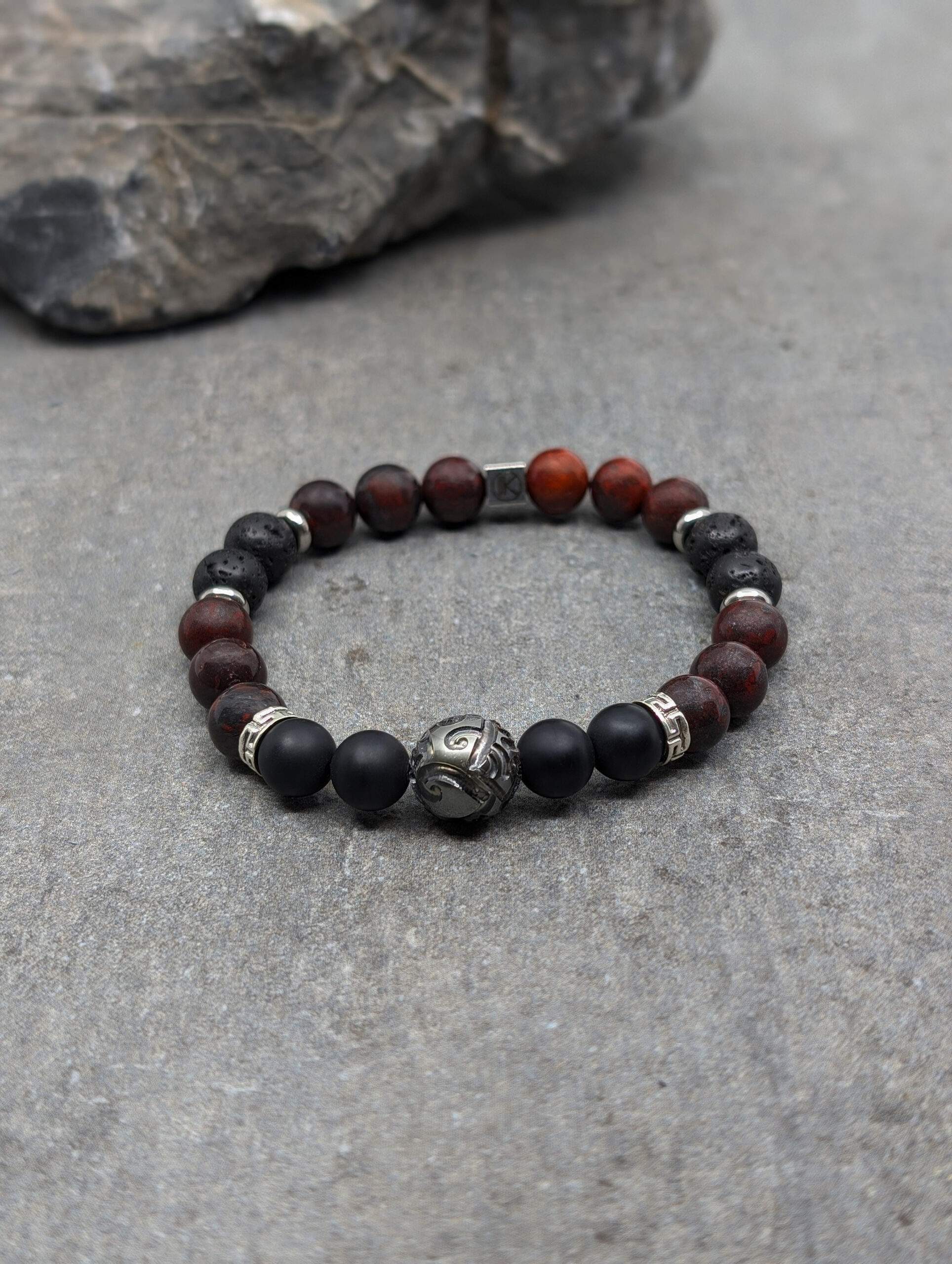IKOBA Jaspe Rouge bracelet agate perle Tahiti gravée