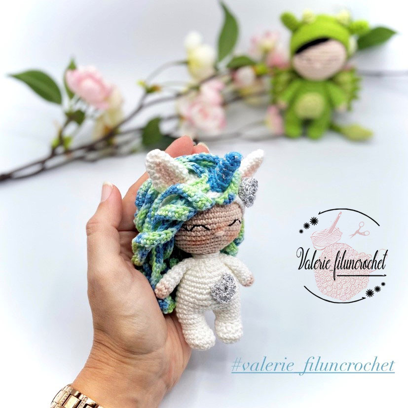 Valerie Fil Un Crochet Georgia la Poupée Licorne patron PDF
