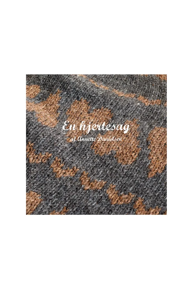 Isager En Hjertesag livre tricot femme modèles pull