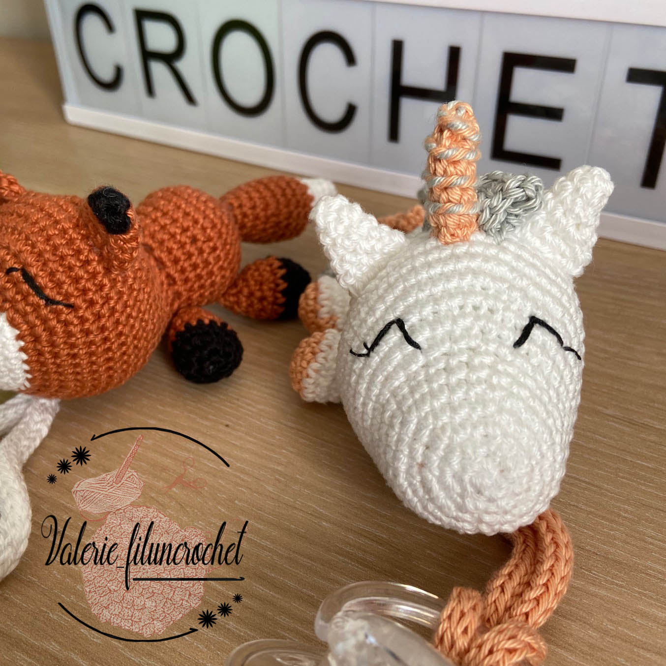 Valerie Léa la licorne patron crochet amigurumi PDF