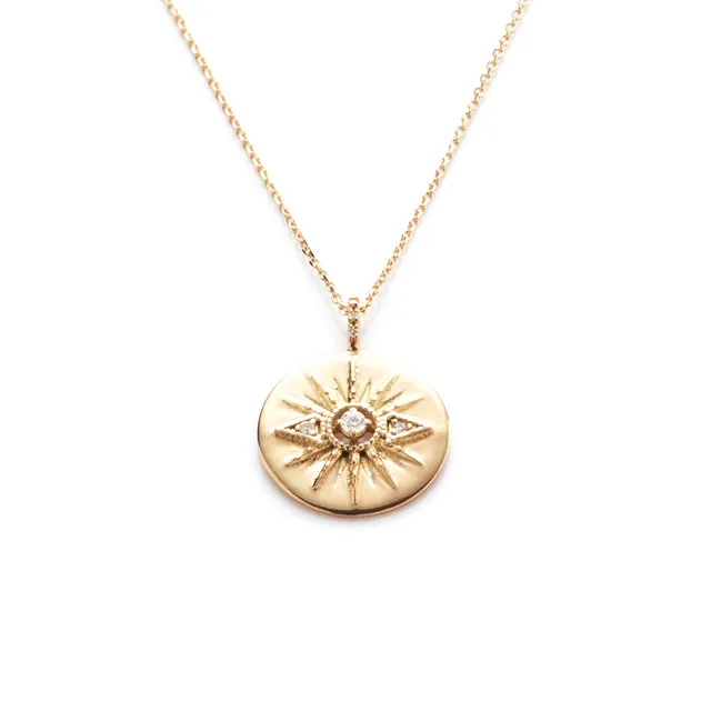 Angèle Brousse Stella Sun collier médaille or 18 carats 50 cm
