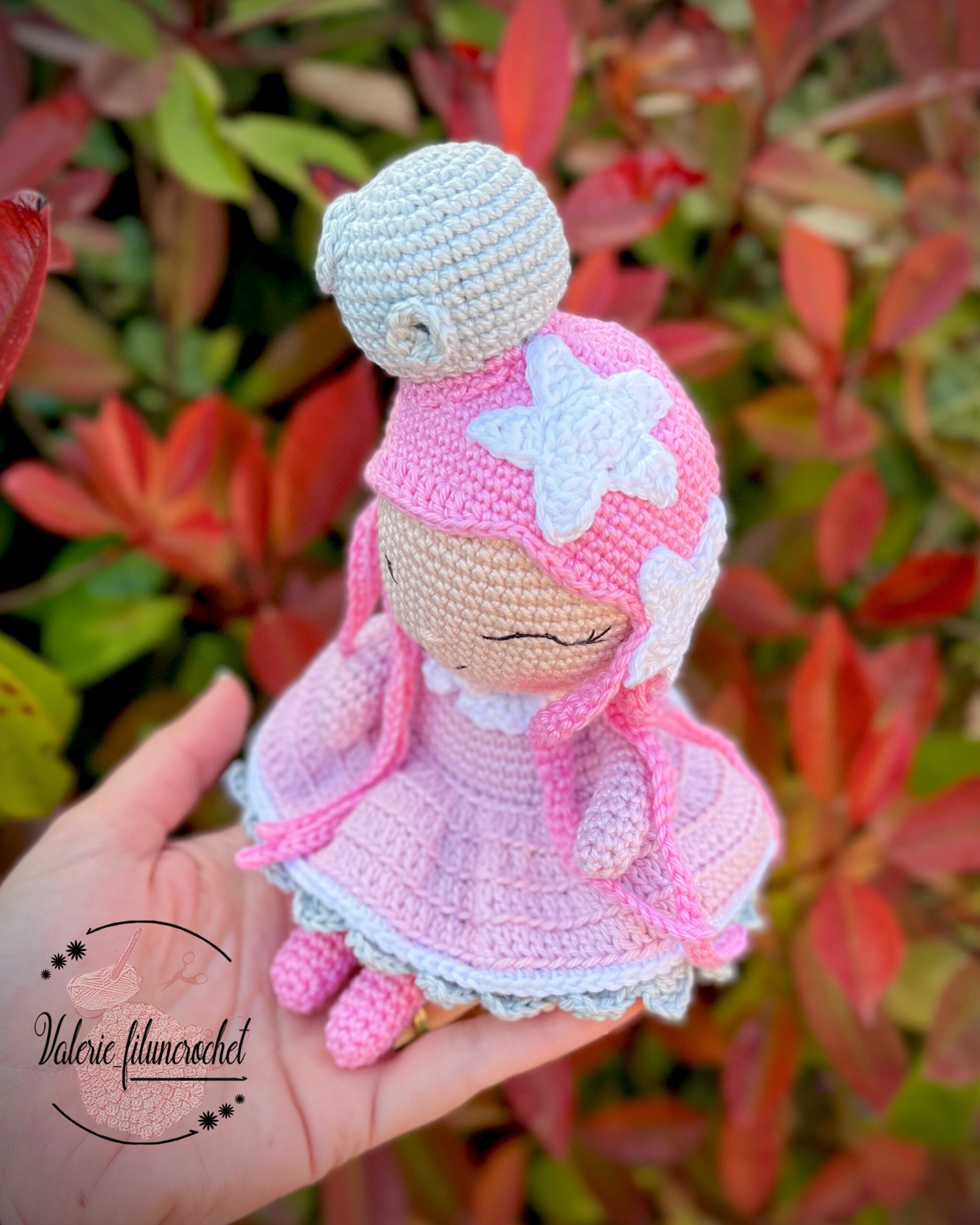 Luna petite fille des étoiles patron crochet amigurumi