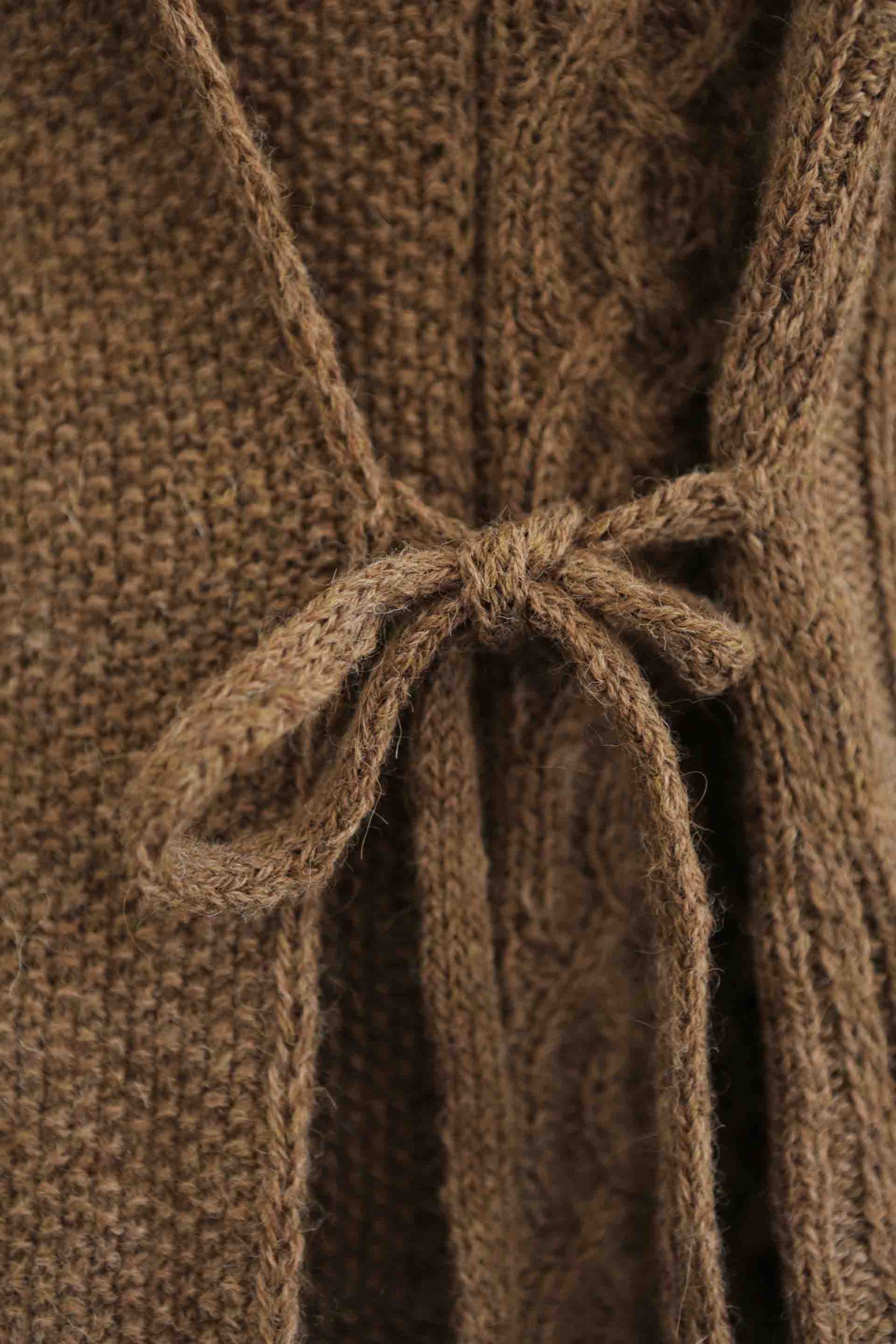 Isager Yarn Kits Doctor Zhivago Tonya kit pull