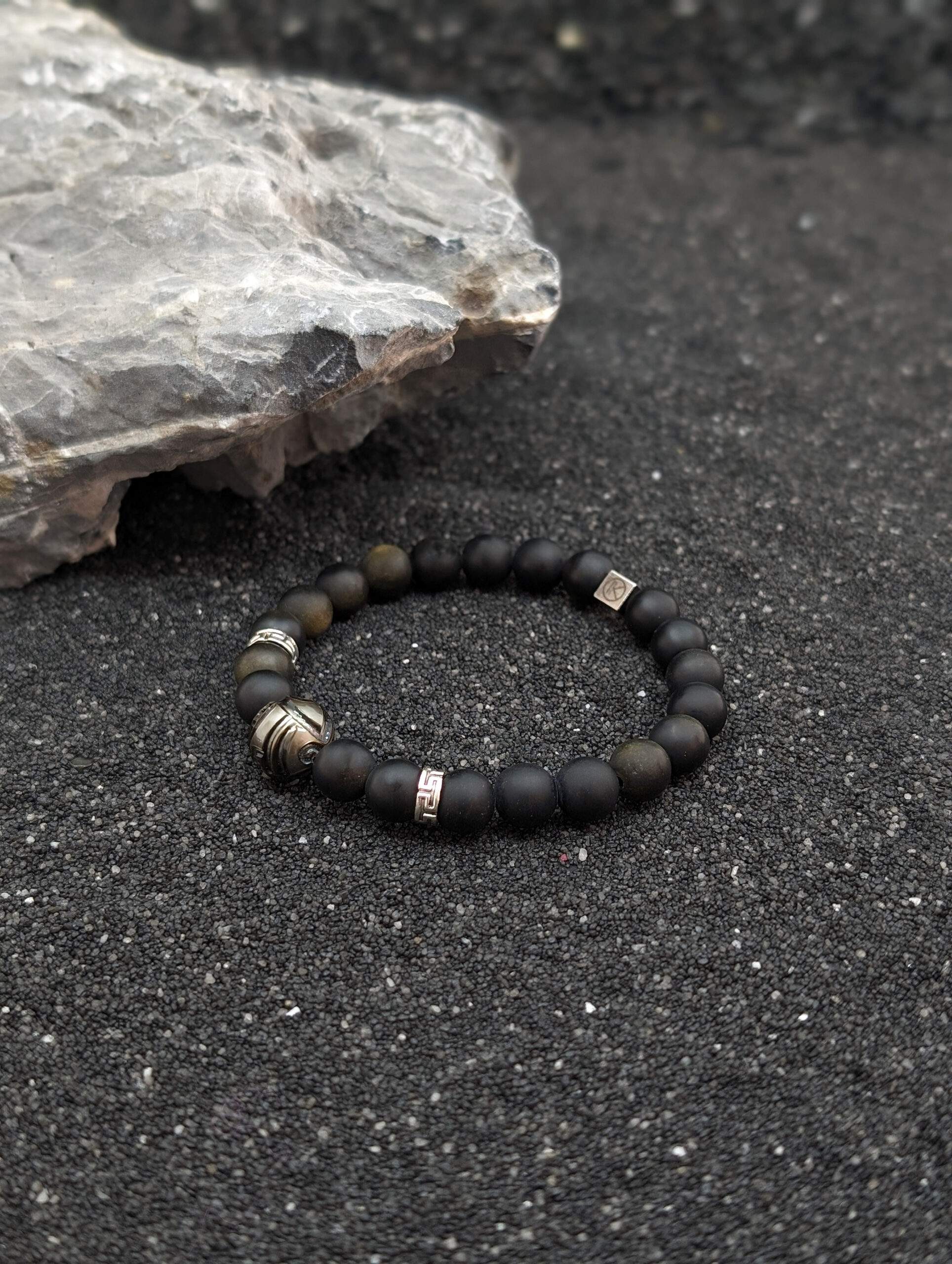IKOBA Bracelet Obsidienne Dorée Perle de Tahiti Gravée 8 mm