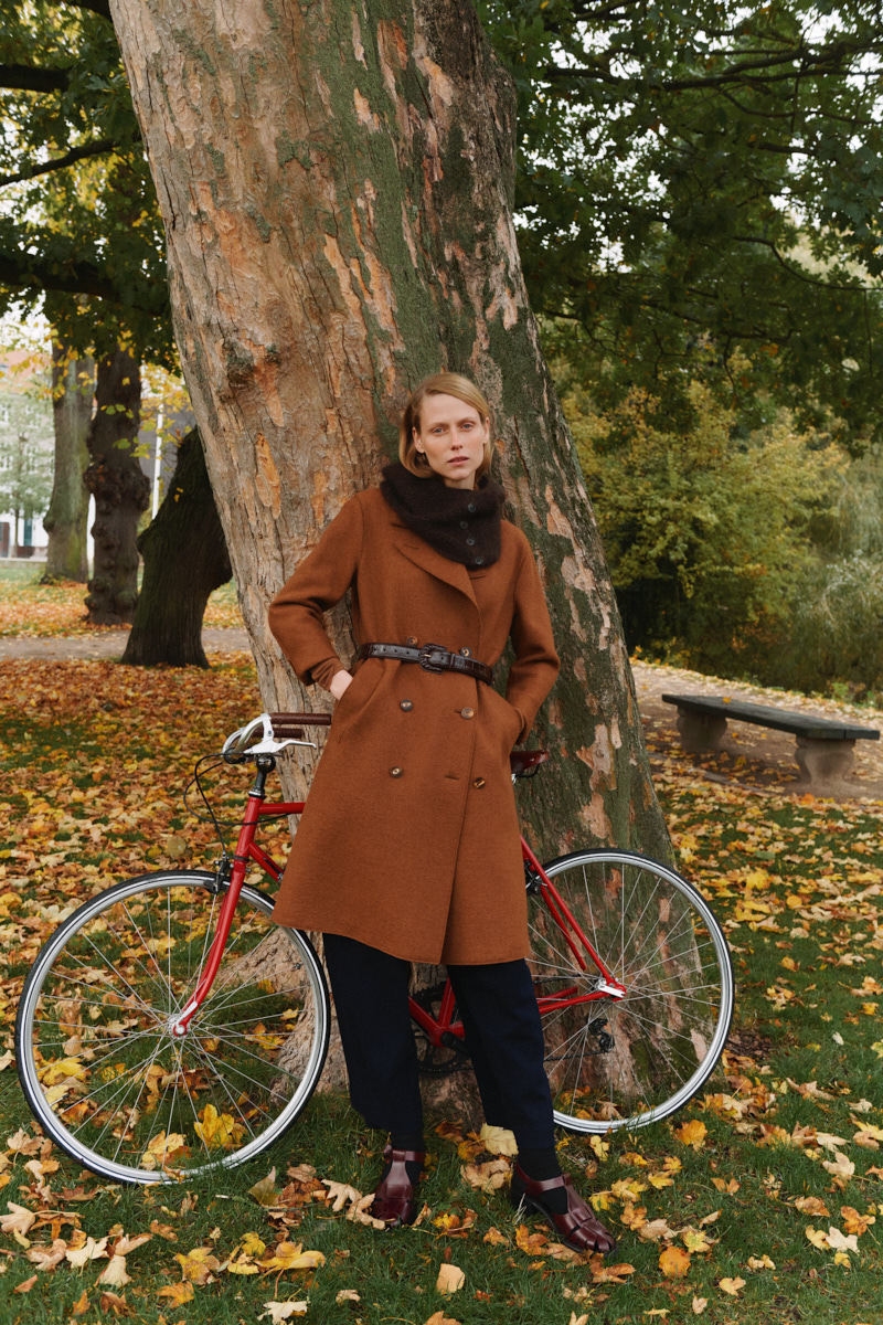 Isager Yarn Kits Andrea Hood kit cagoule laine