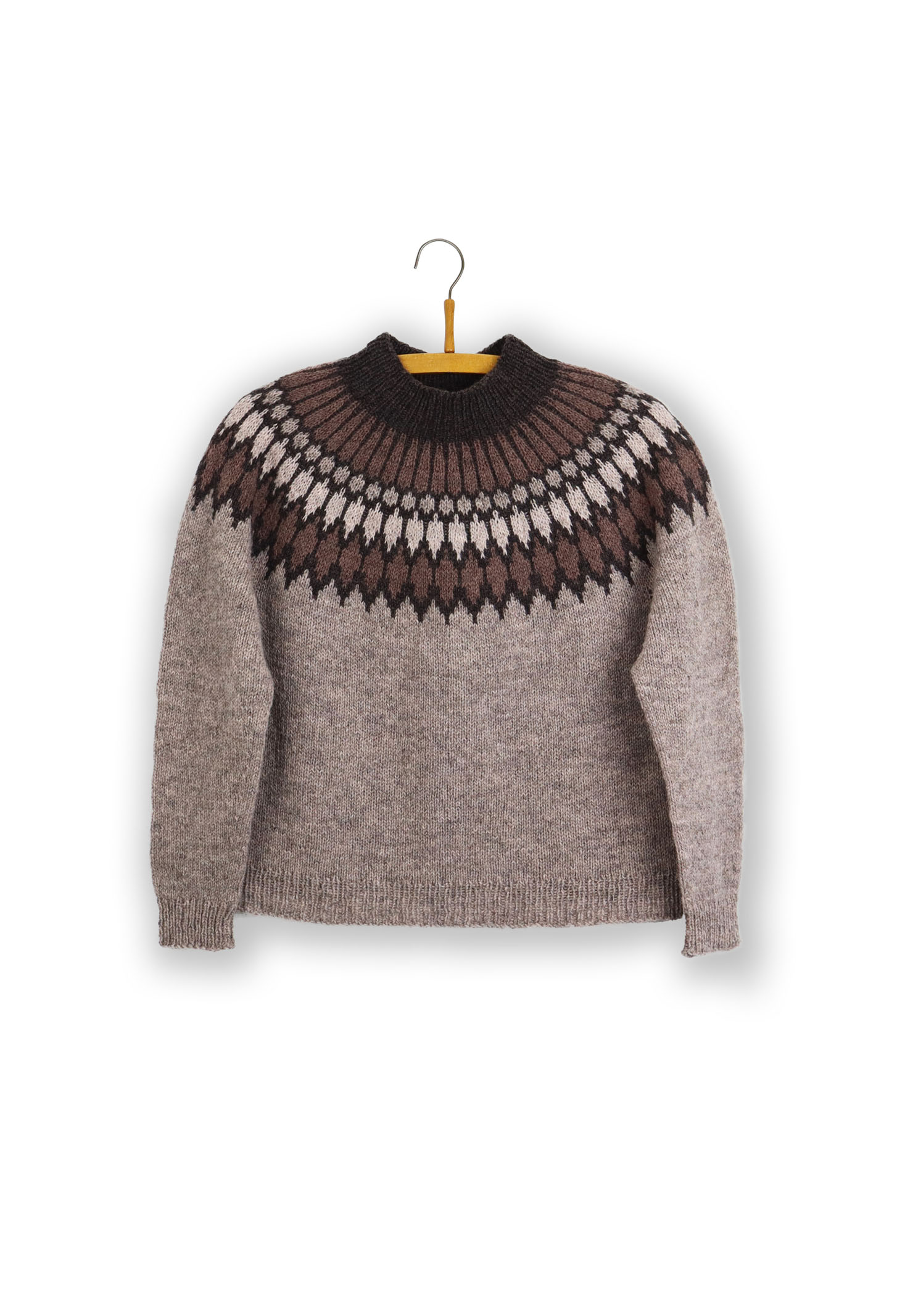Isager Agnes jumper kit tricot pull 88 euros laine