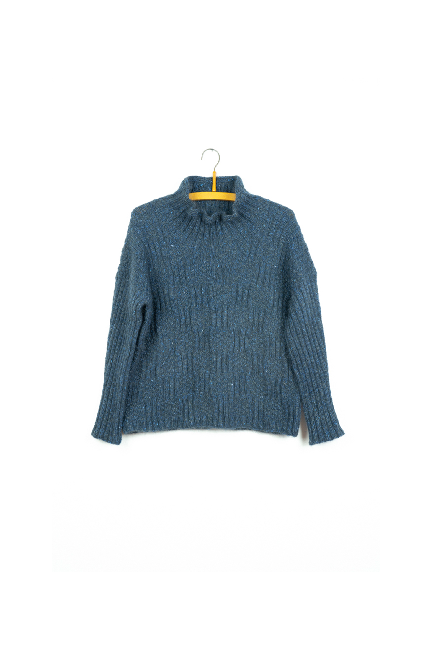 Isager Blue kit tricot pull laine bleue